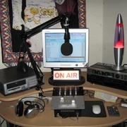 Rádio Bauru 107 FM Logo